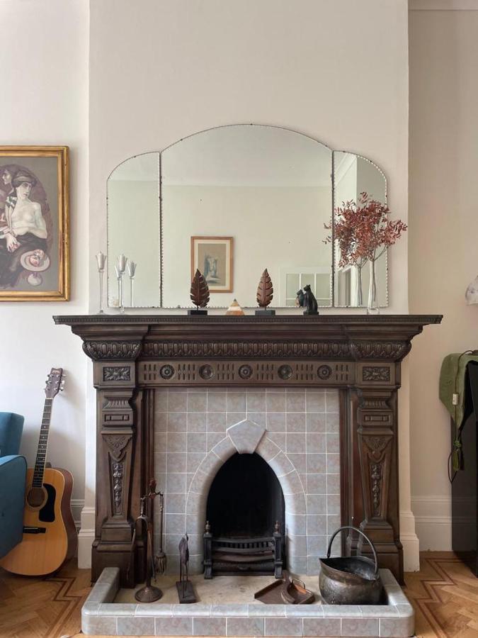 Spacious Holiday Home! ロンドン エクステリア 写真