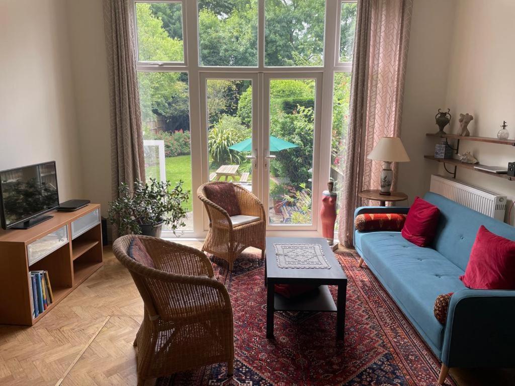 Spacious Holiday Home! ロンドン エクステリア 写真